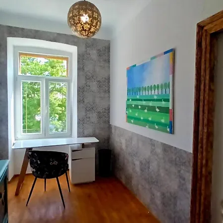 Piazza Delle Erbe Apartment *